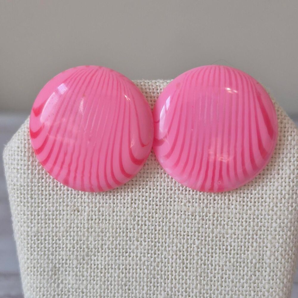Pink Swirl Vintage Lucite 1980s Earrings